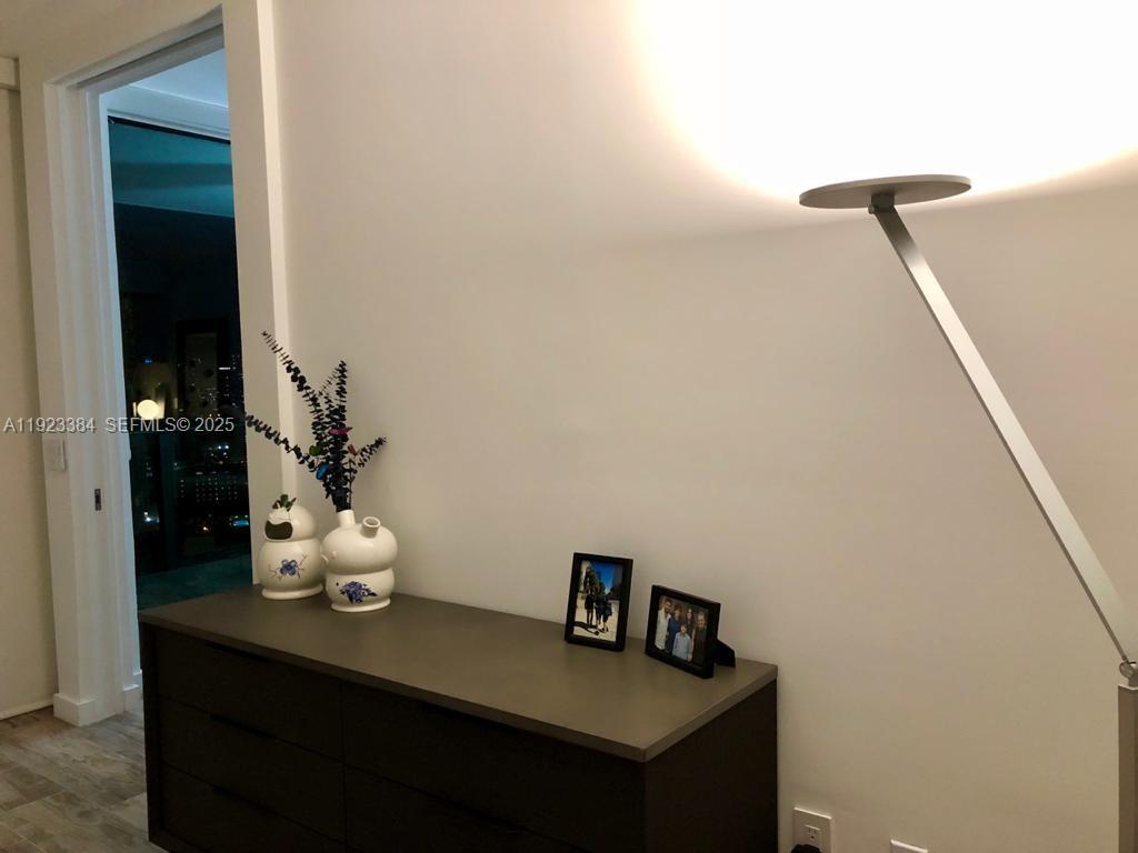 650 NE 32nd St #3005, Miami FL 33137