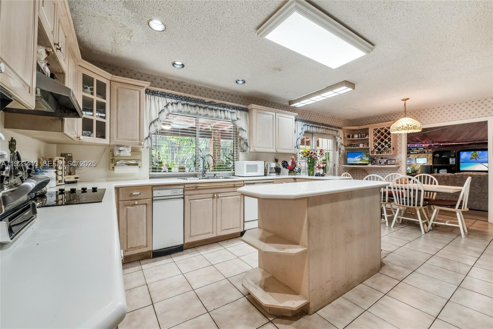 17123 SW 78th Pl, Palmetto Bay FL 33157