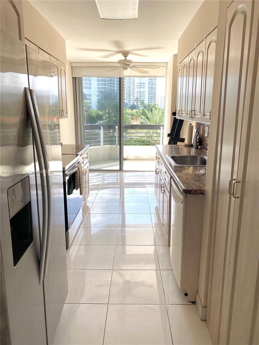 19195 NE 36th Ct #402, Aventura FL 33180