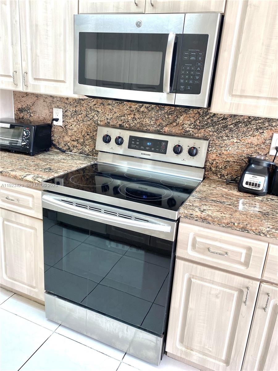 19195 NE 36th Ct #402, Aventura FL 33180