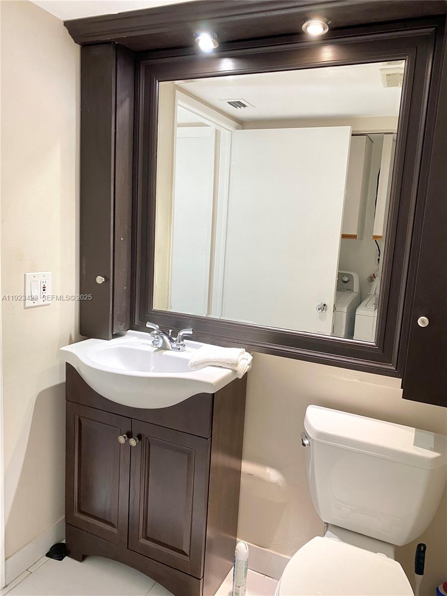 19195 NE 36th Ct #402, Aventura FL 33180
