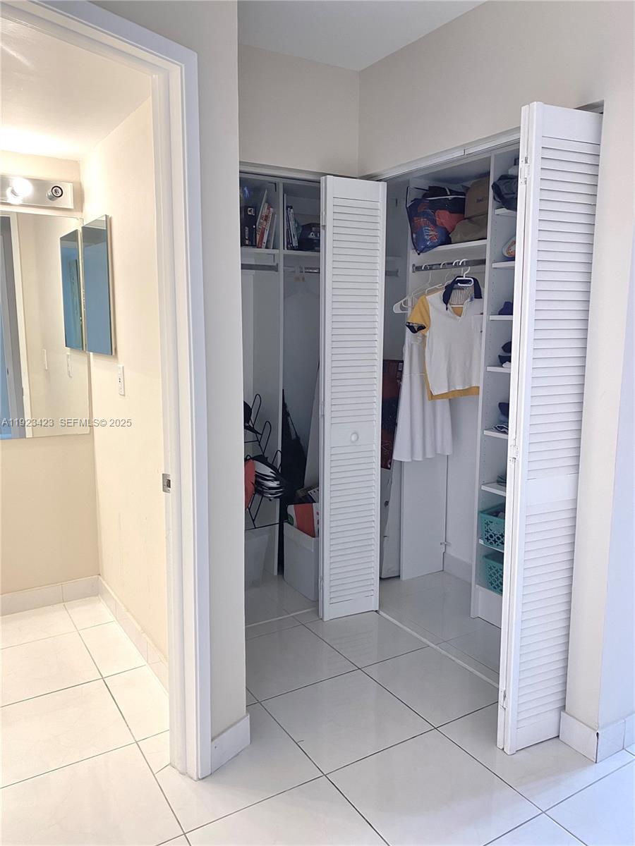19195 NE 36th Ct #402, Aventura FL 33180