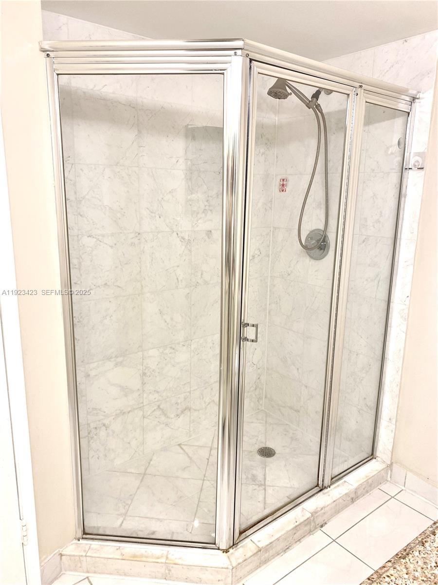 19195 NE 36th Ct #402, Aventura FL 33180