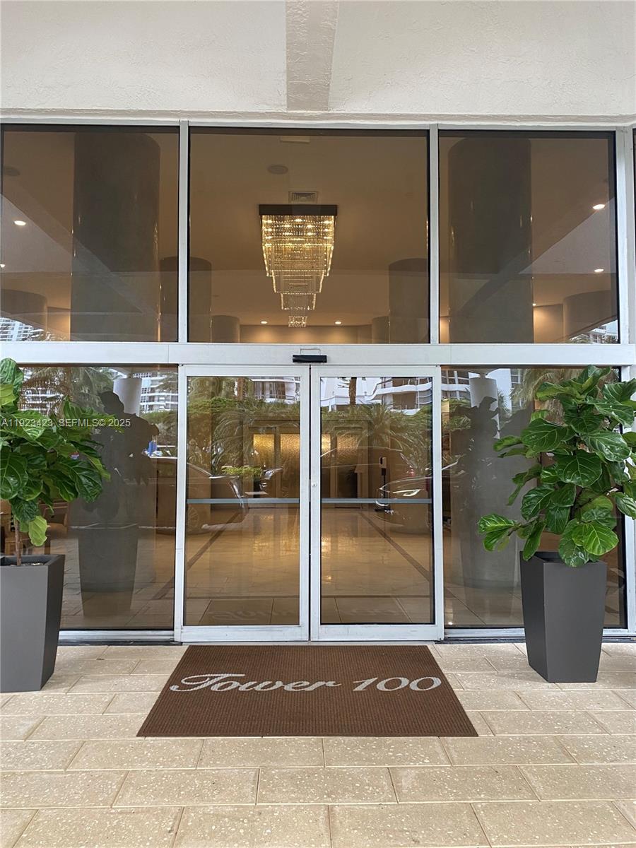 19195 NE 36th Ct #402, Aventura FL 33180
