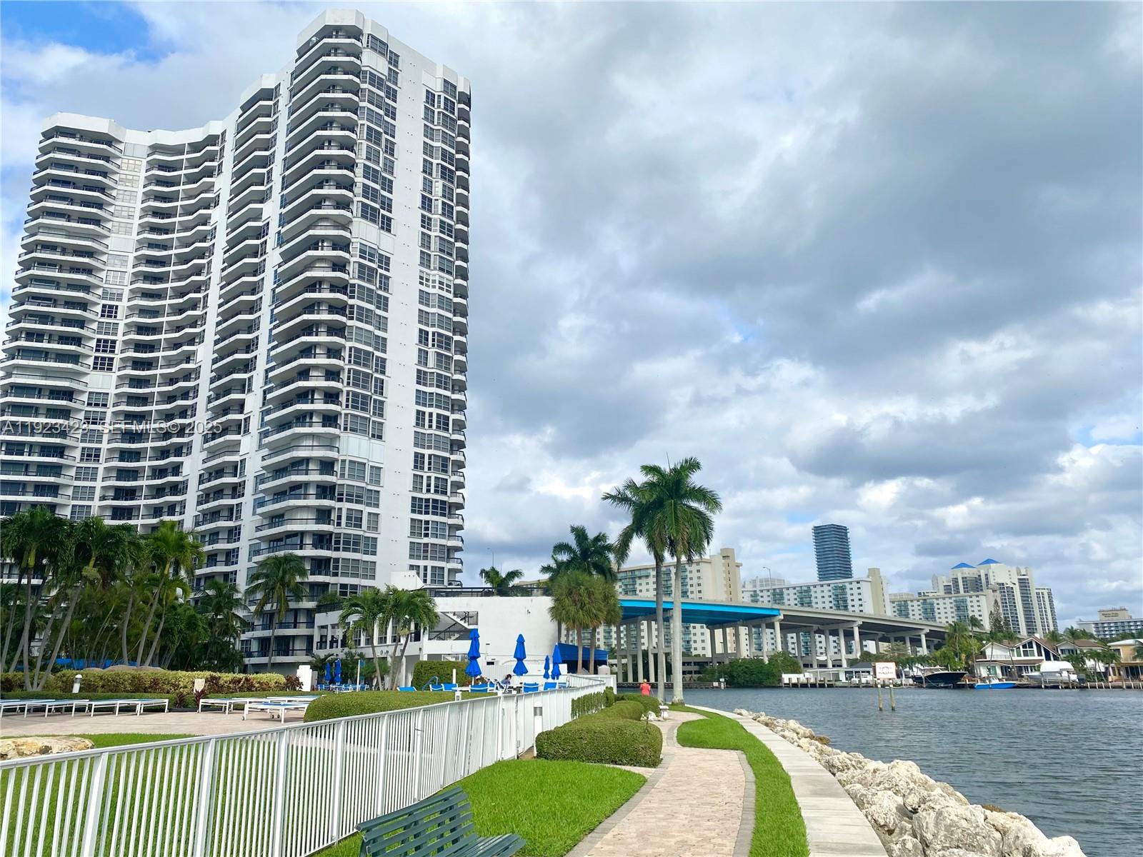 19195 NE 36th Ct #402, Aventura FL 33180