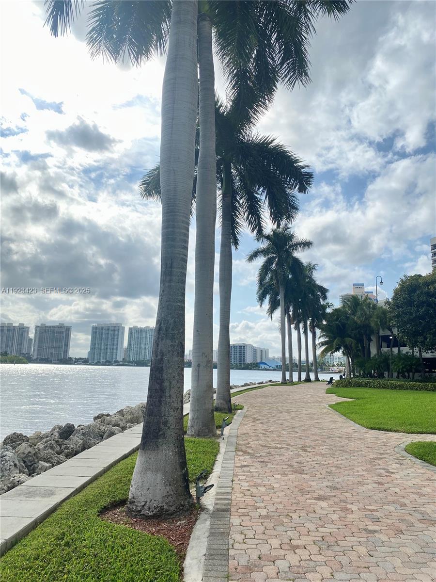 19195 NE 36th Ct #402, Aventura FL 33180