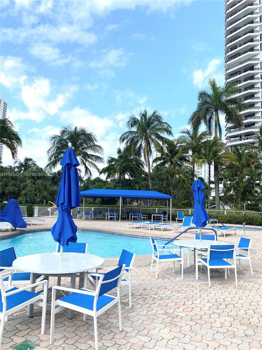 19195 NE 36th Ct #402, Aventura FL 33180
