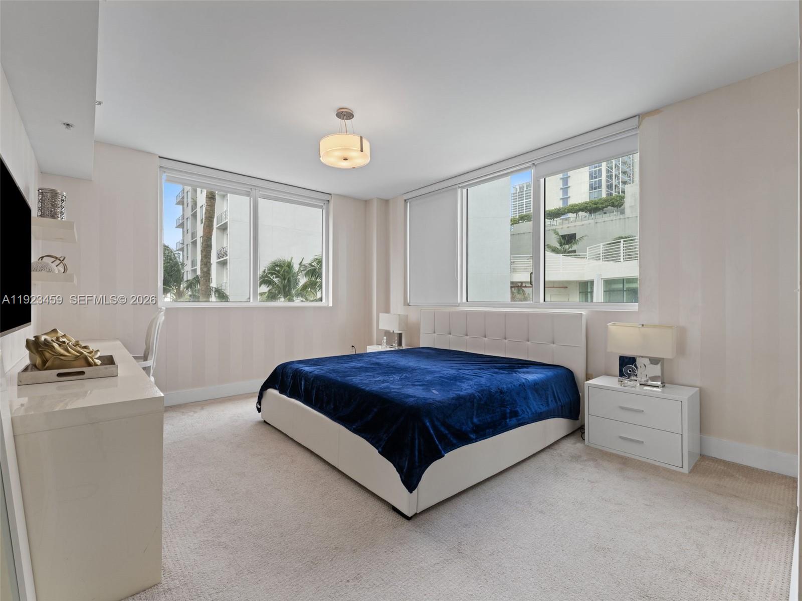 253 NE 2nd St #1002, Miami FL 33132