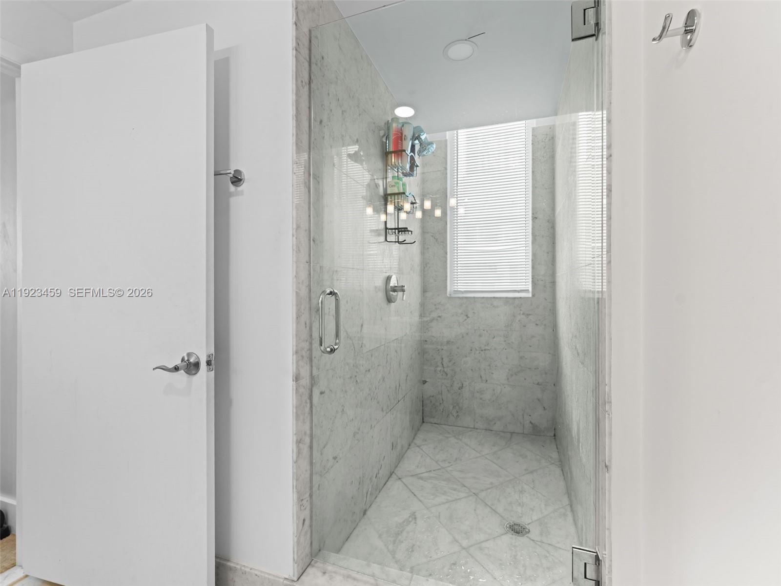 253 NE 2nd St #1002, Miami FL 33132