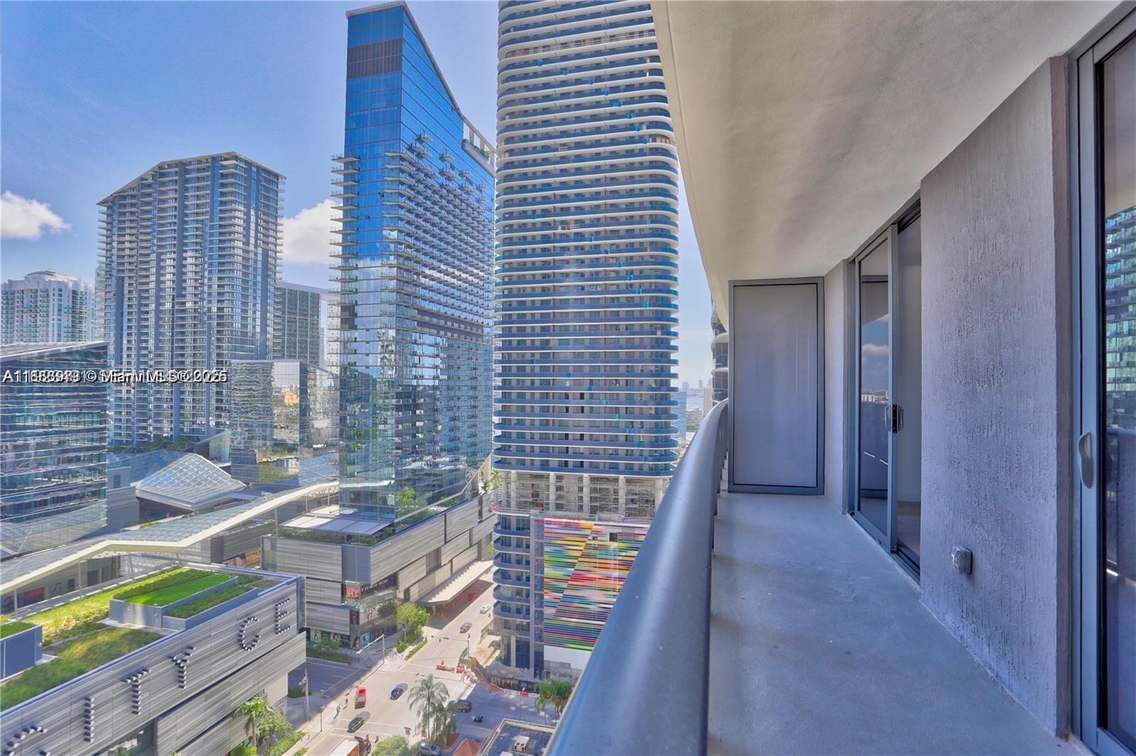 55 SW 9th St #1910, Miami FL 33130