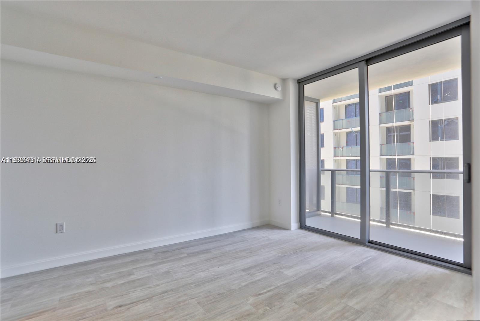 55 SW 9th St #1910, Miami FL 33130