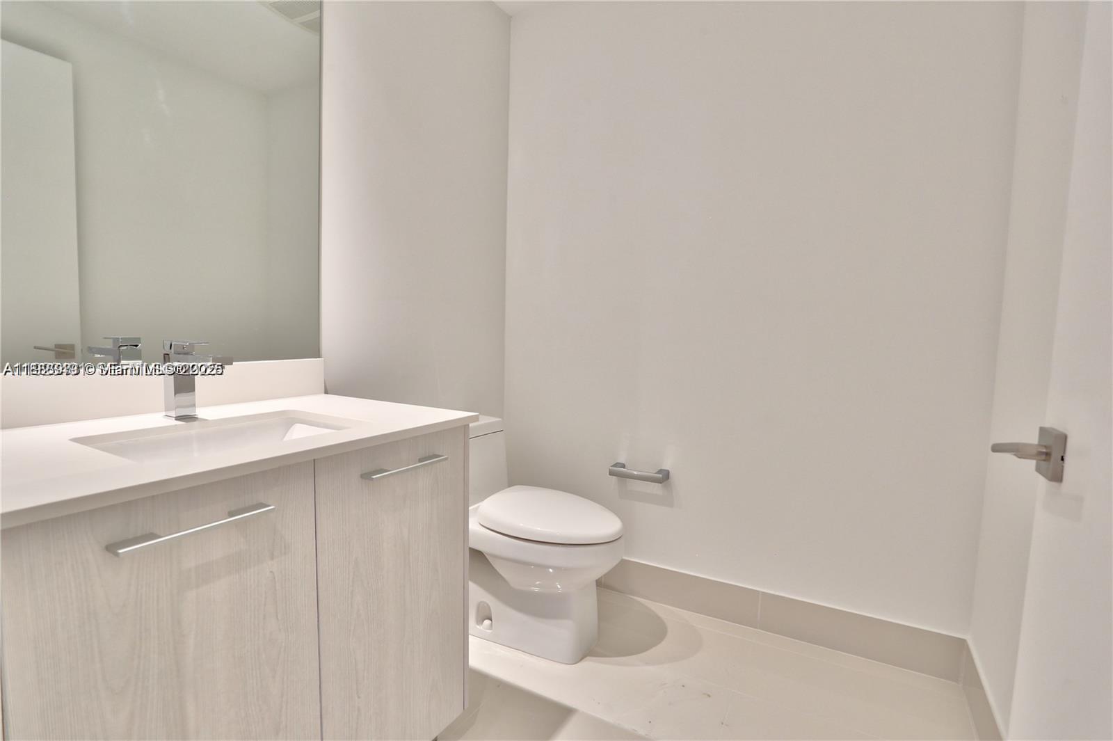 55 SW 9th St #1910, Miami FL 33130