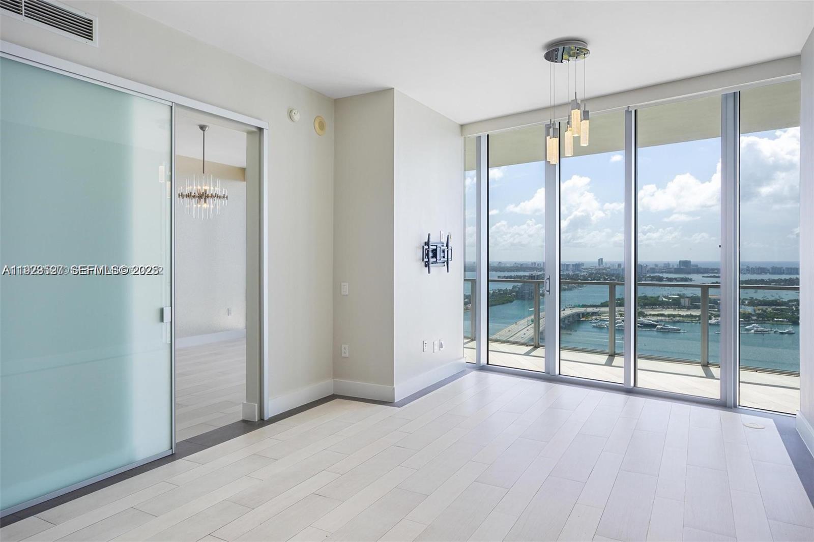 1100 Biscayne Blvd #3902, Miami FL 33132