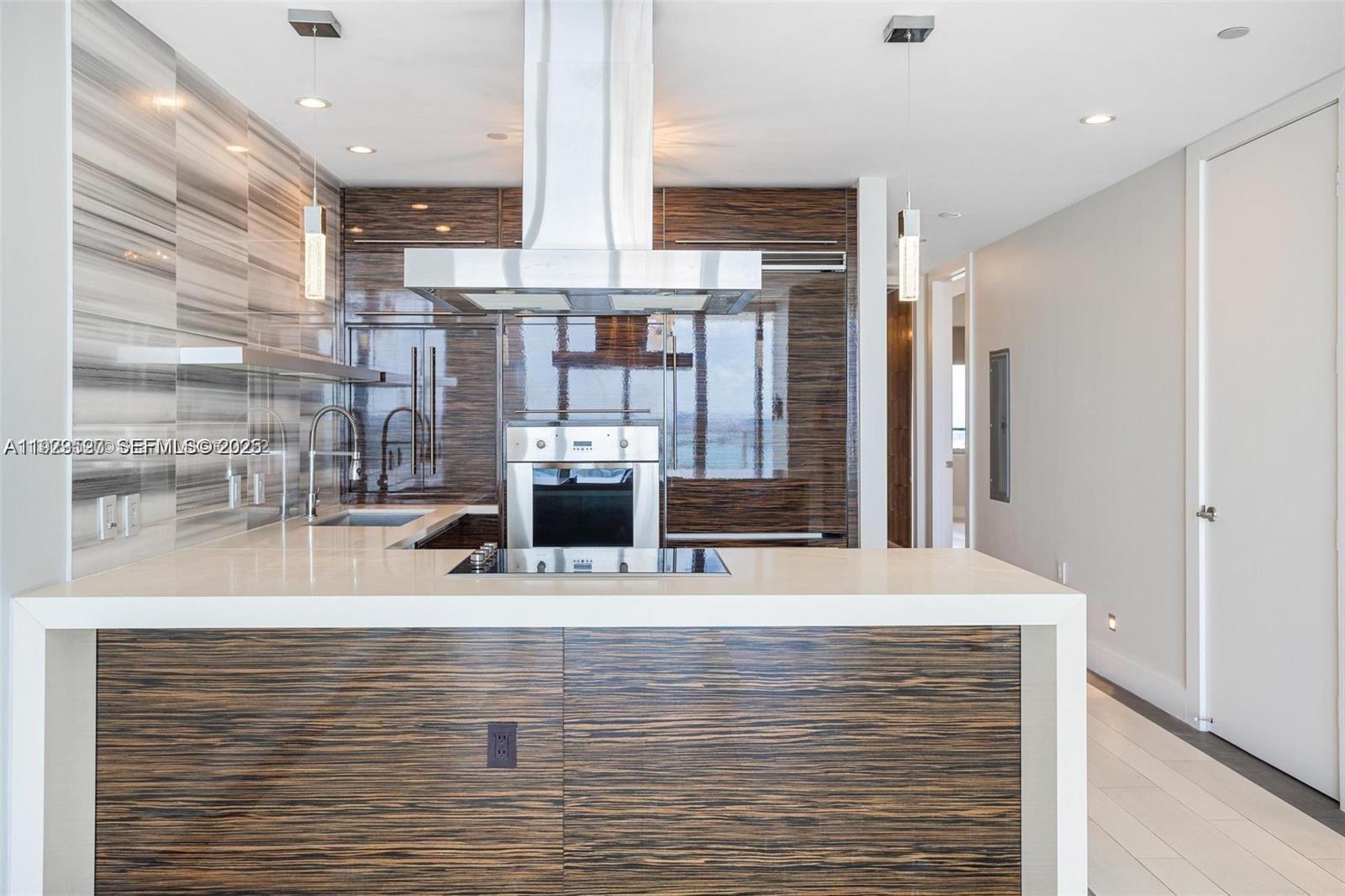 1100 Biscayne Blvd #3902, Miami FL 33132