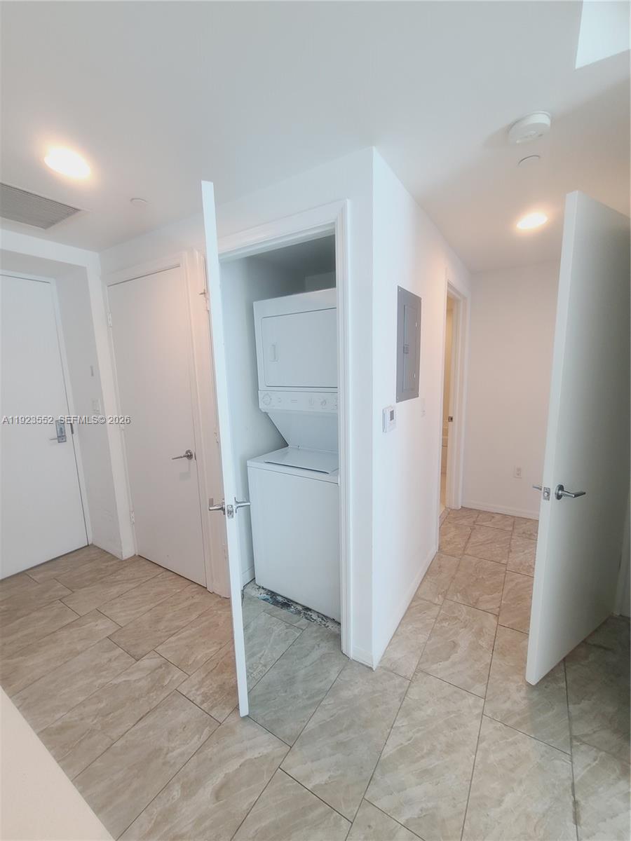 500 BRICKELL AVE #2608, Miami FL 33131
