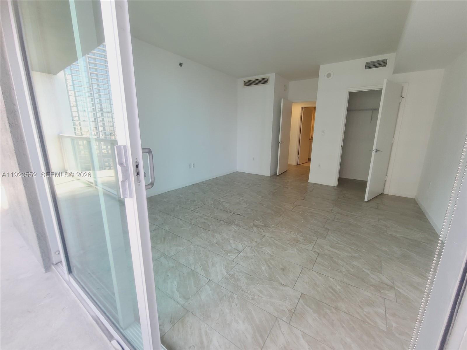 500 BRICKELL AVE #2608, Miami FL 33131