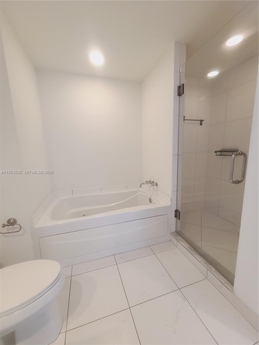 500 BRICKELL AVE #2608, Miami FL 33131