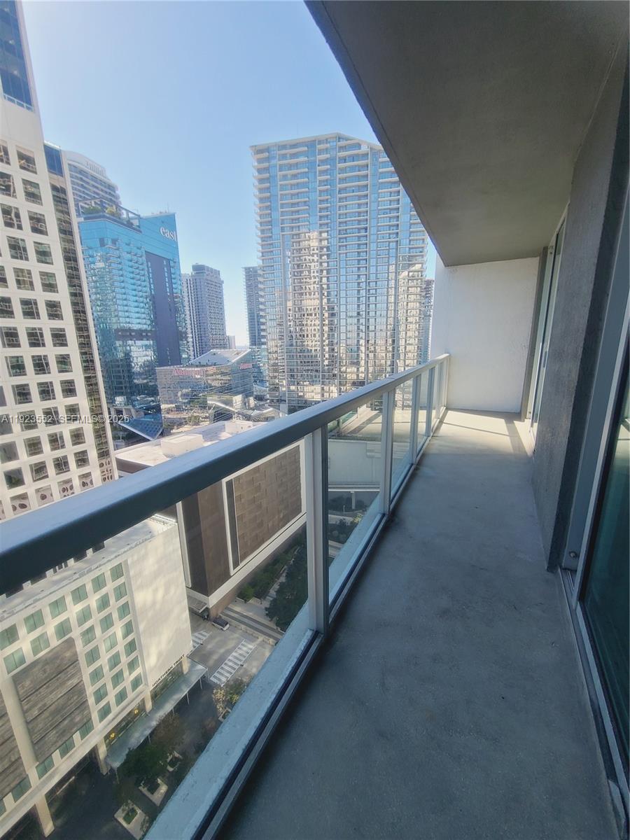 500 BRICKELL AVE #2608, Miami FL 33131