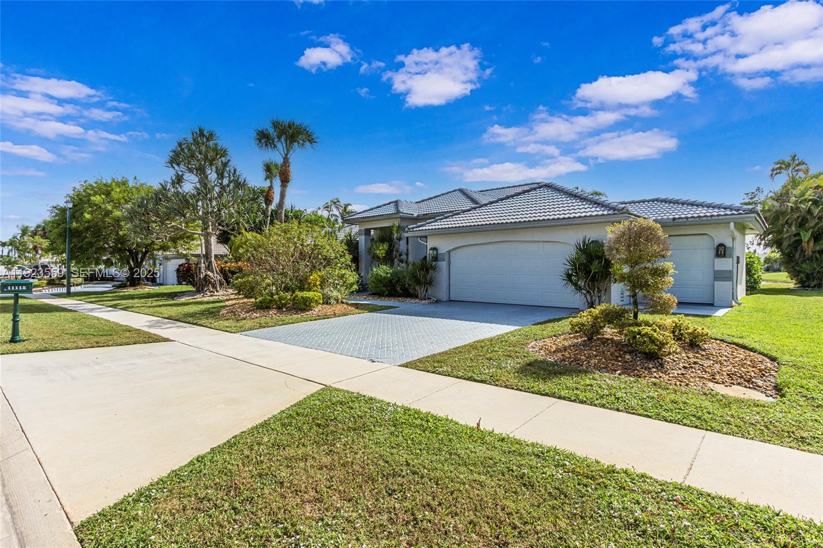 11115 Boca Woods Ln, Boca Raton FL 33428