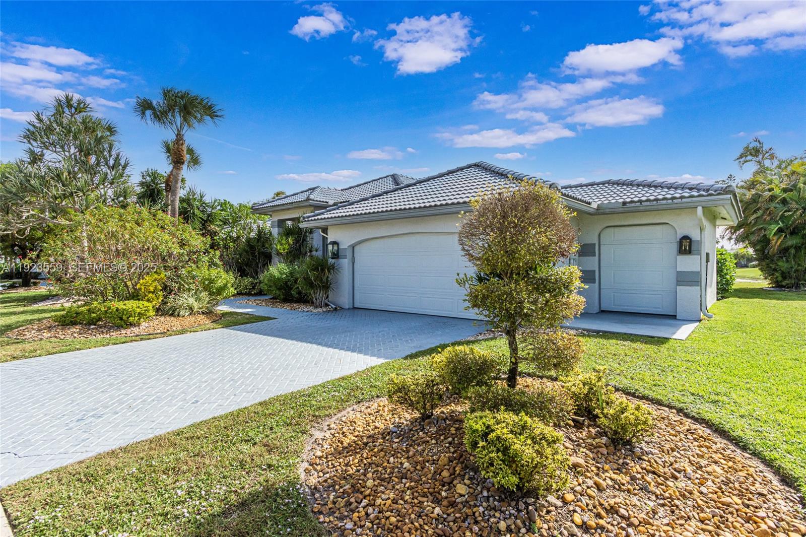 11115 Boca Woods Ln, Boca Raton FL 33428