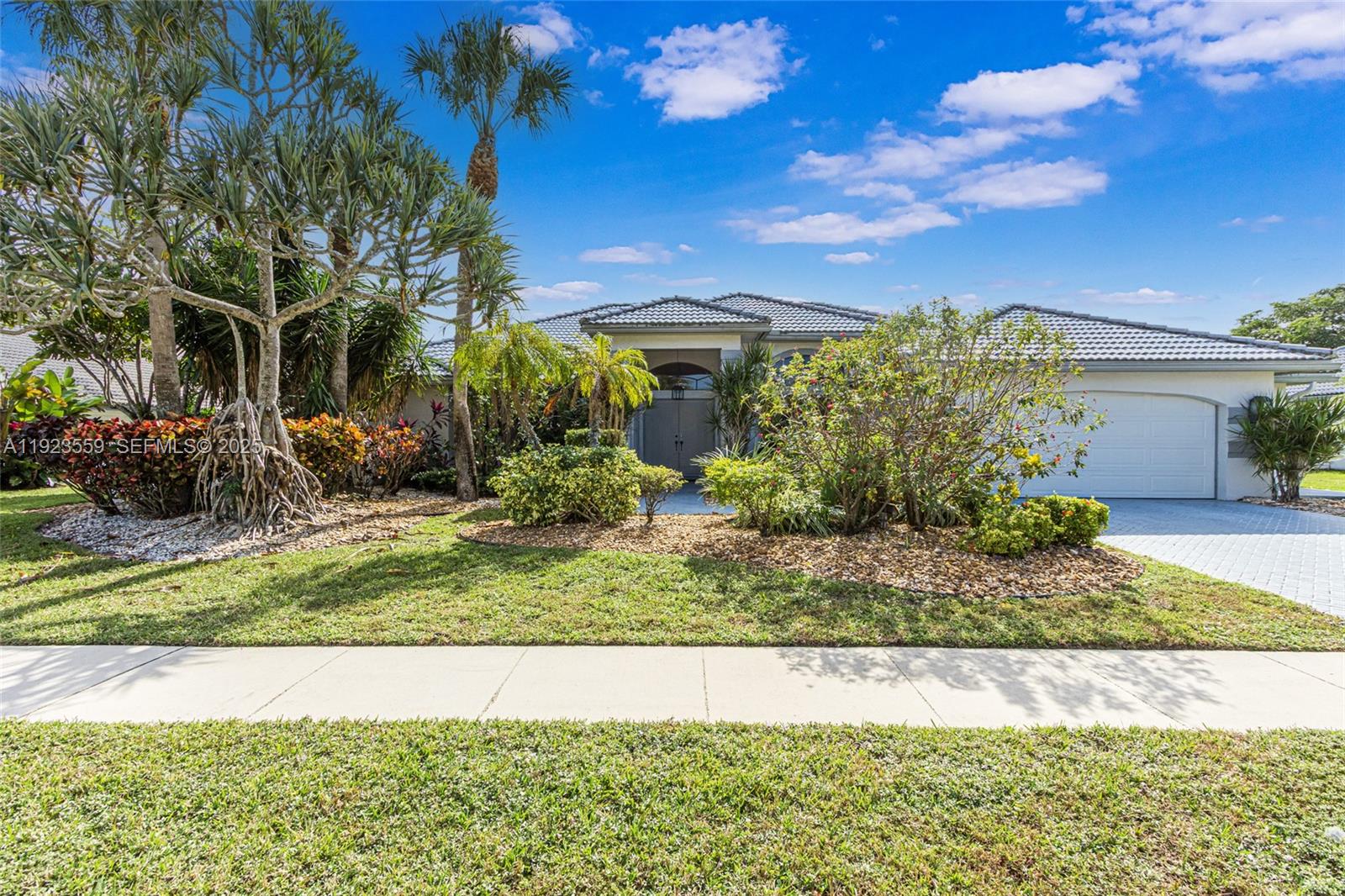 11115 Boca Woods Ln, Boca Raton FL 33428