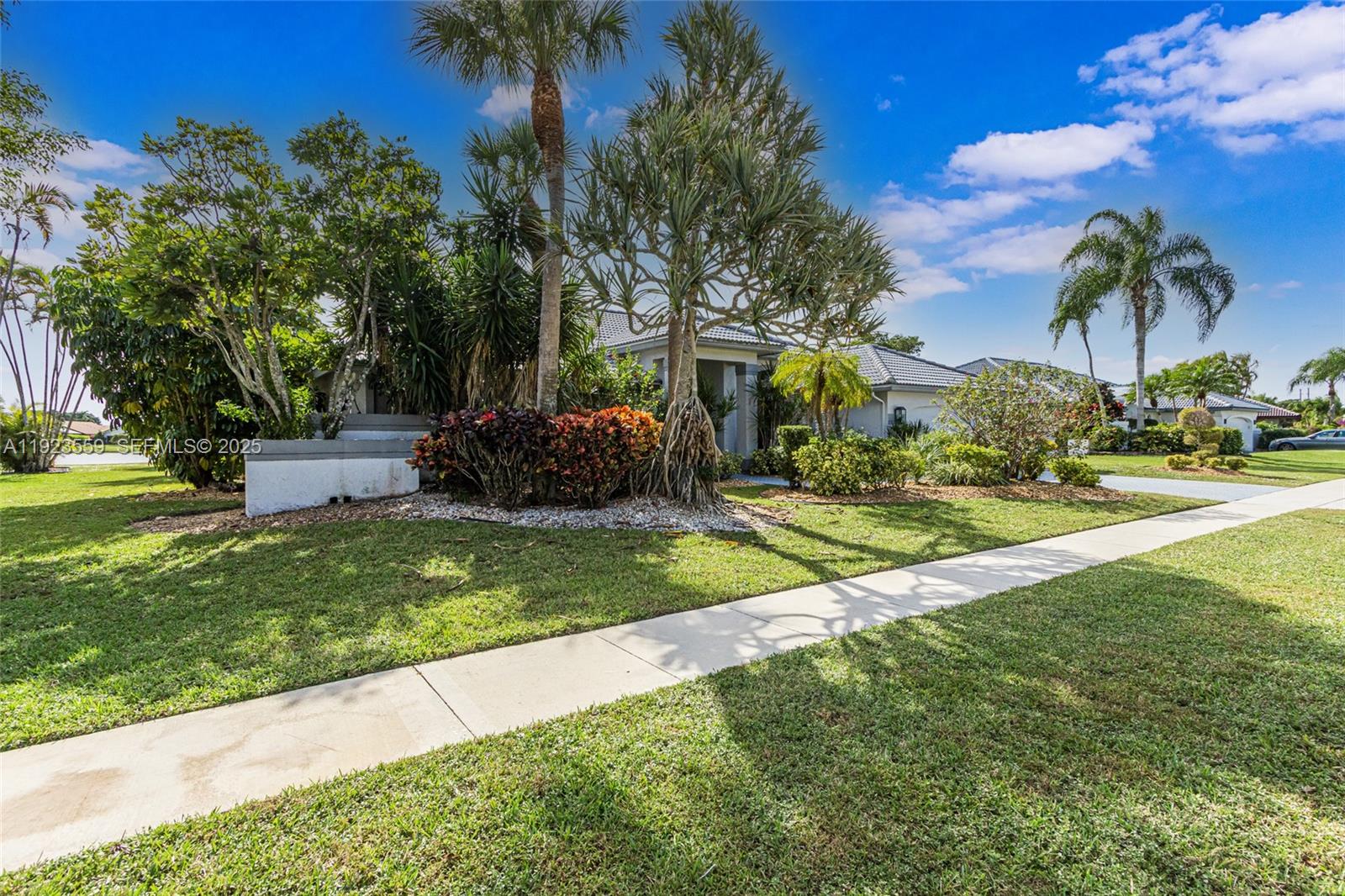 11115 Boca Woods Ln, Boca Raton FL 33428
