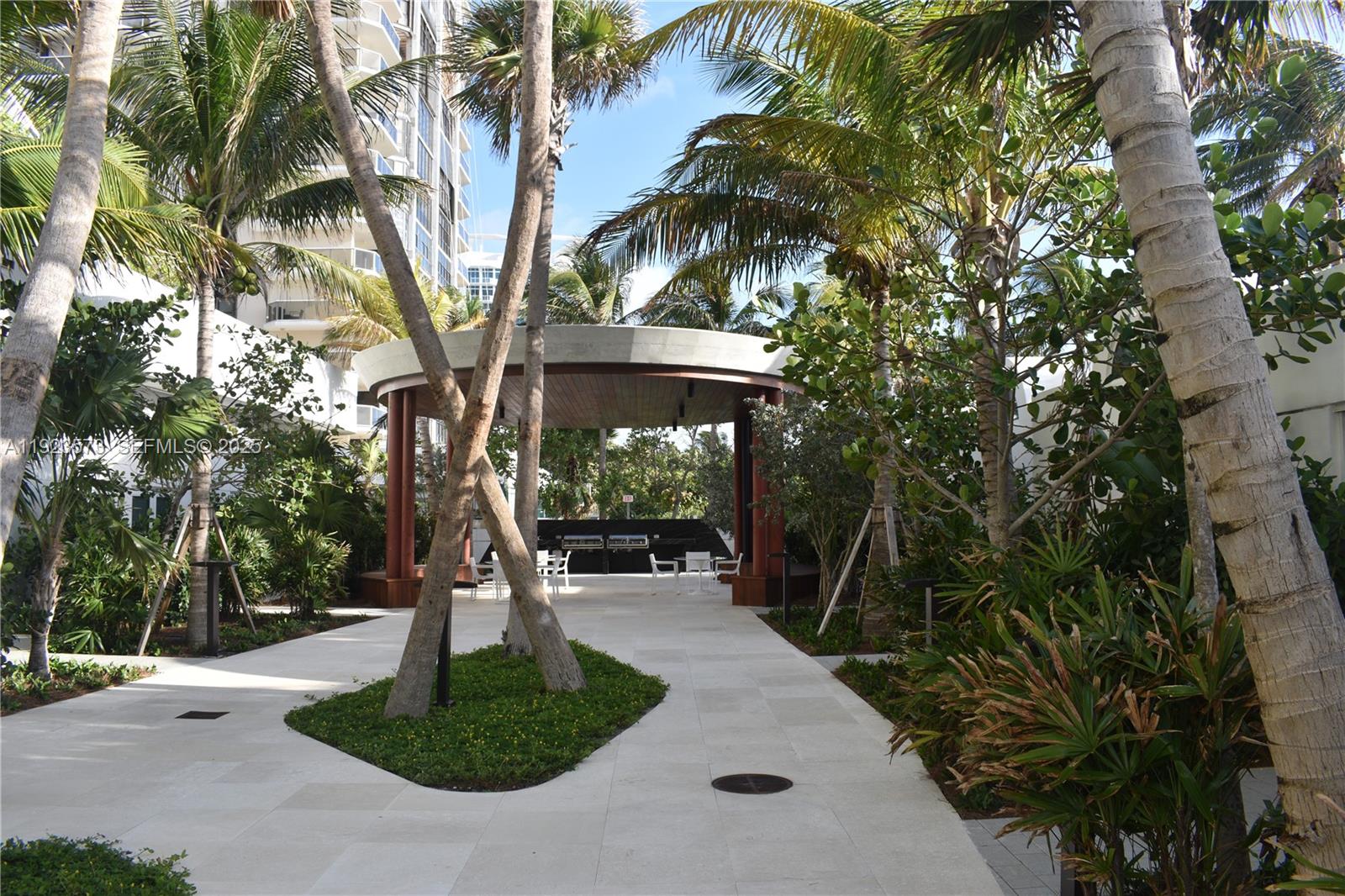 6365 Collins Ave #3804, Miami Beach FL 33141