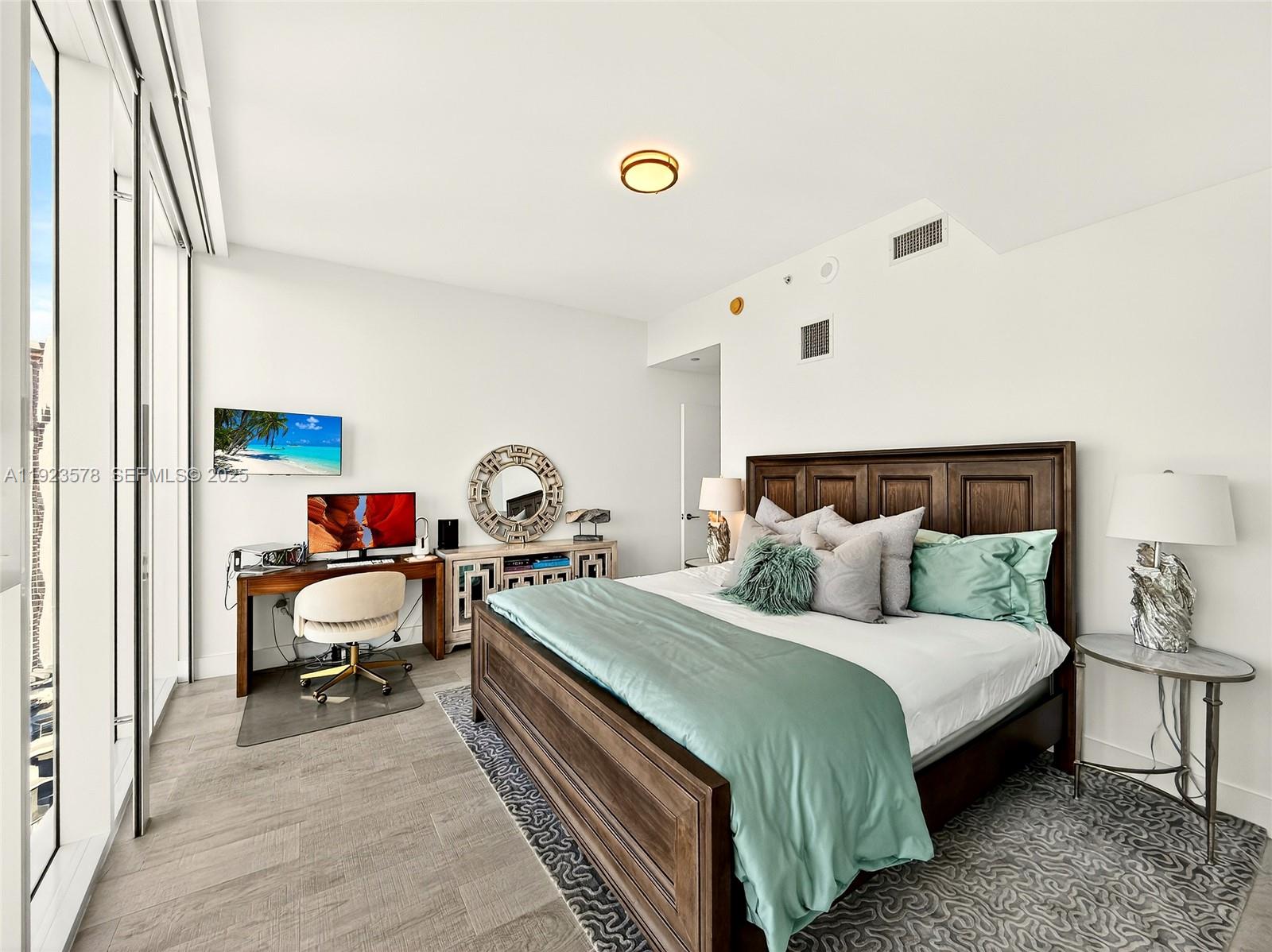 2020 N Bayshore Dr #4103, Miami FL 33137