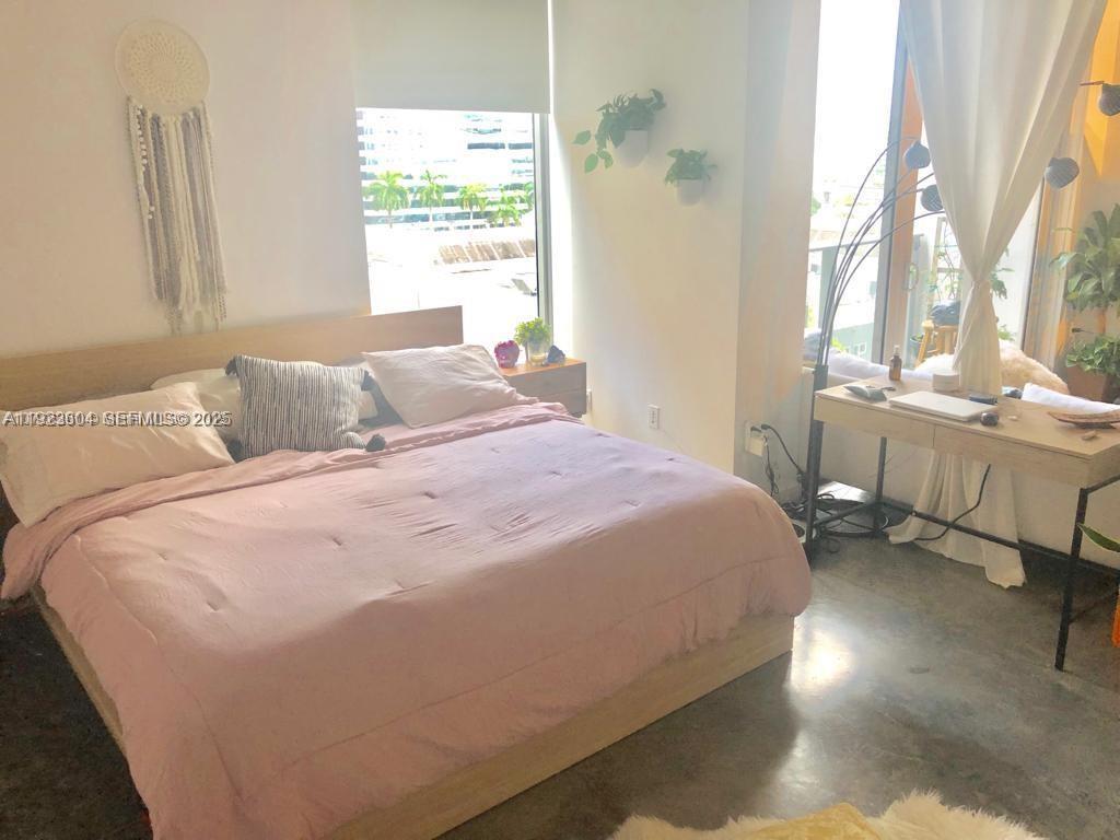 151 SE 1st St #409, Miami FL 33131