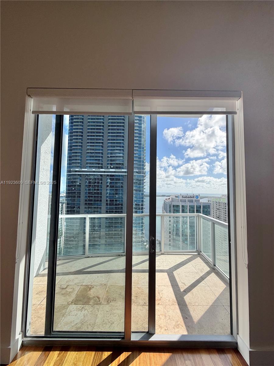 1060 Brickell Ave #4103, Miami FL 33131