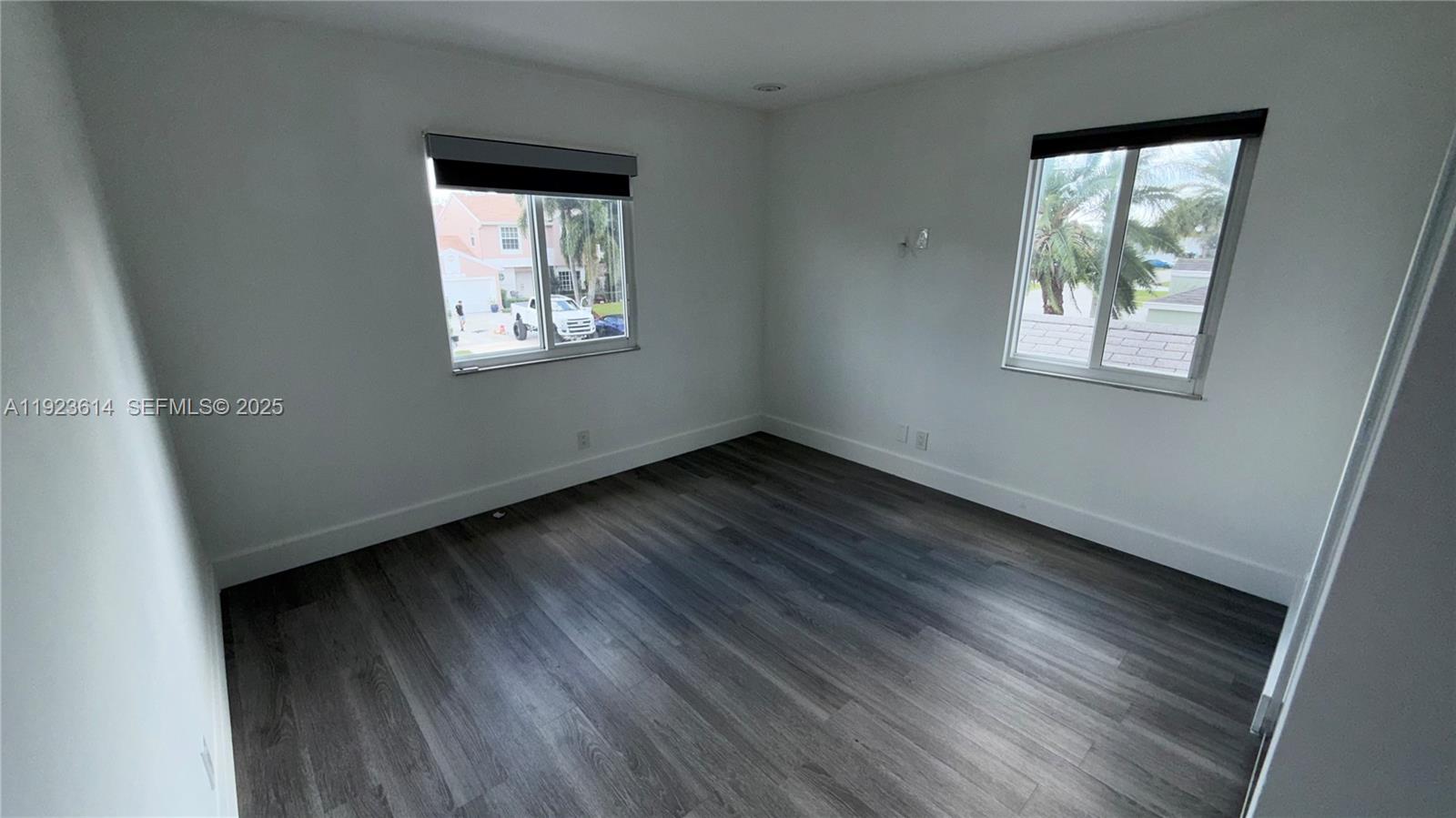 18701 Shauna Manor Dr, Boca Raton FL 33496