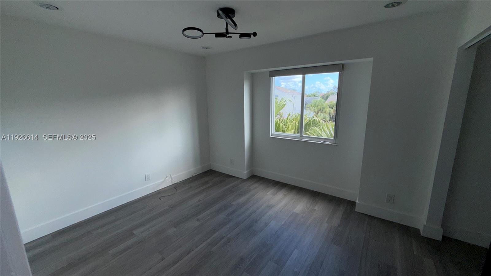 18701 Shauna Manor Dr, Boca Raton FL 33496