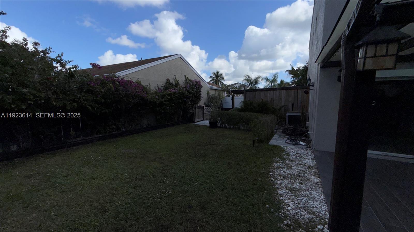 18701 Shauna Manor Dr, Boca Raton FL 33496