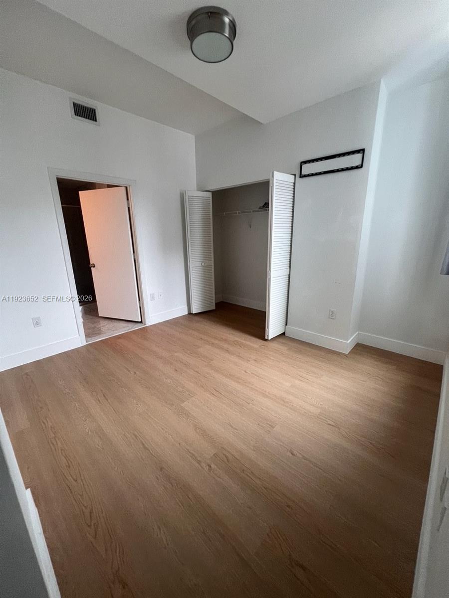 253 NE 2nd St #2701, Miami FL 33132