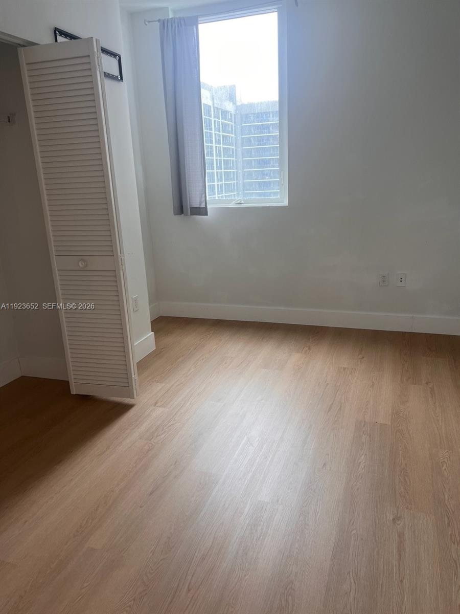 253 NE 2nd St #2701, Miami FL 33132
