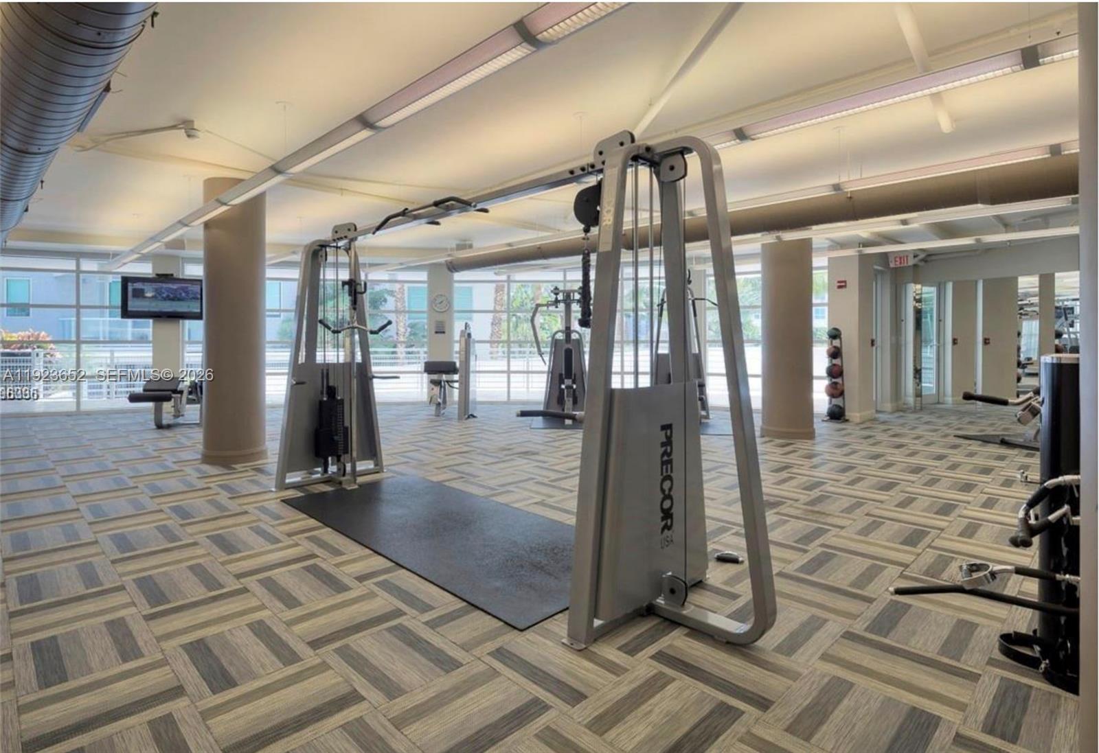 253 NE 2nd St #2701, Miami FL 33132