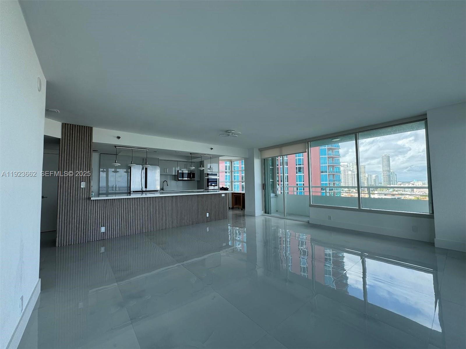 400 S Pointe Dr #1610, Miami Beach FL 33139