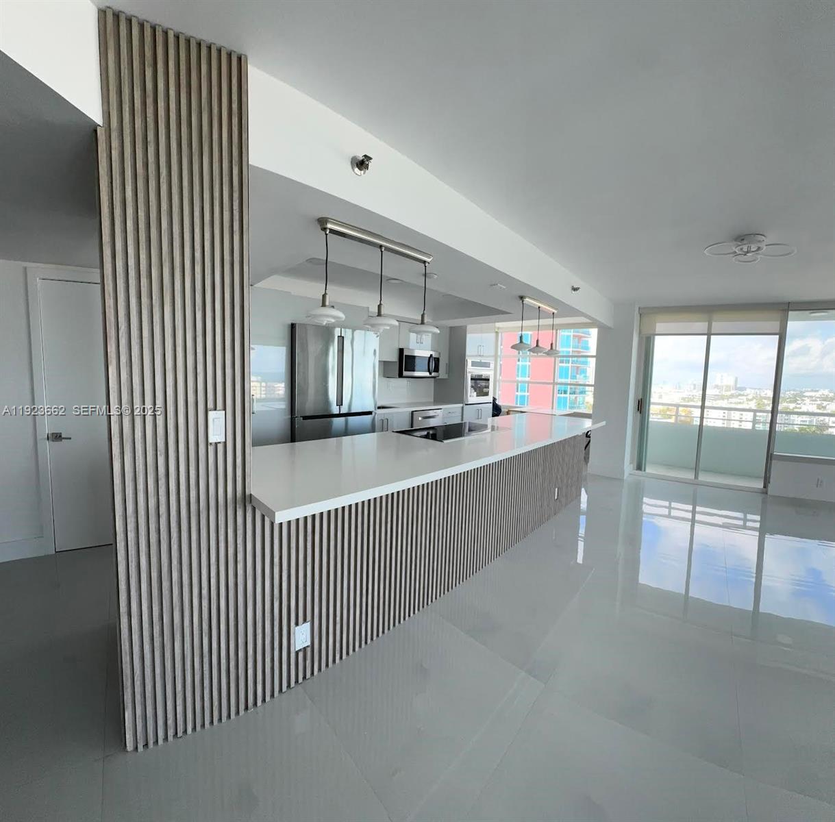 400 S Pointe Dr #1610, Miami Beach FL 33139