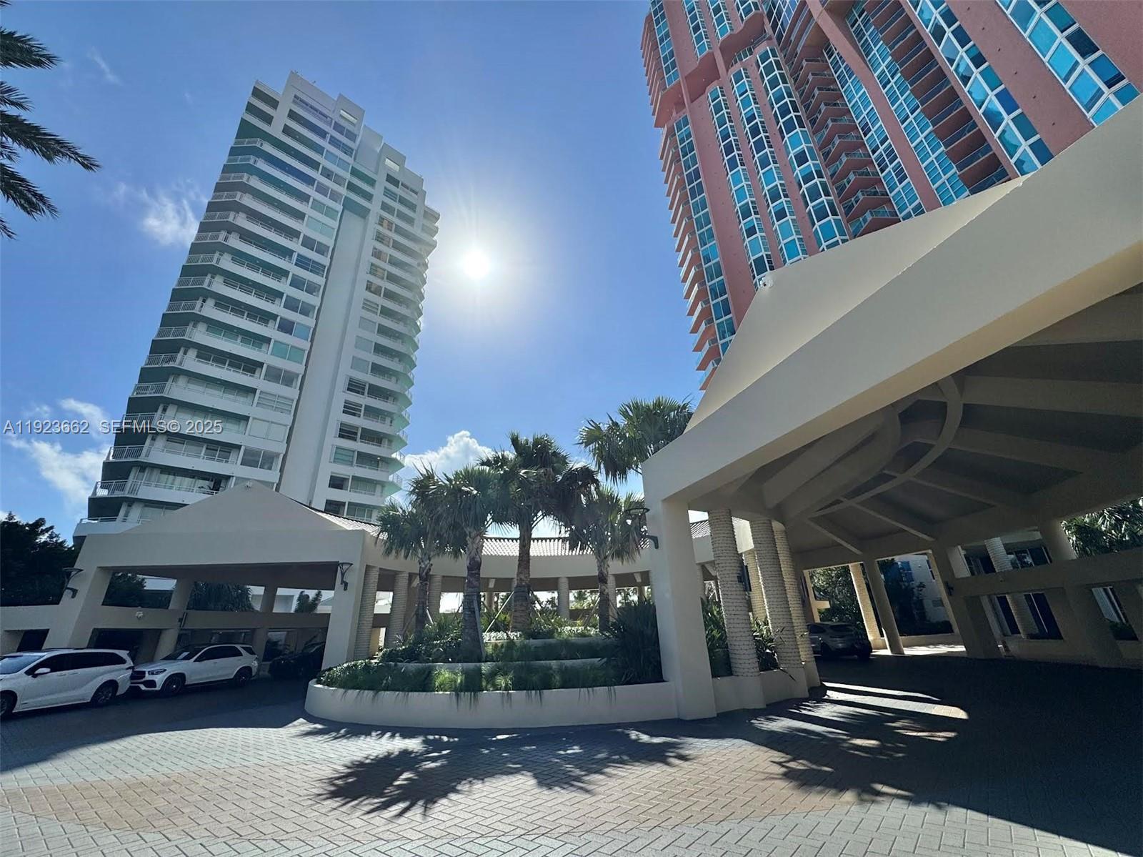 400 S Pointe Dr #1610, Miami Beach FL 33139