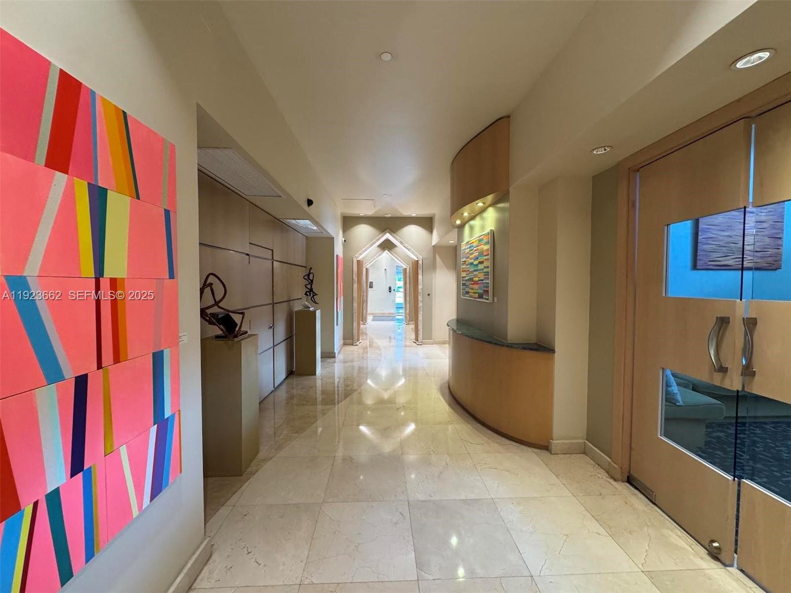 400 S Pointe Dr #1610, Miami Beach FL 33139
