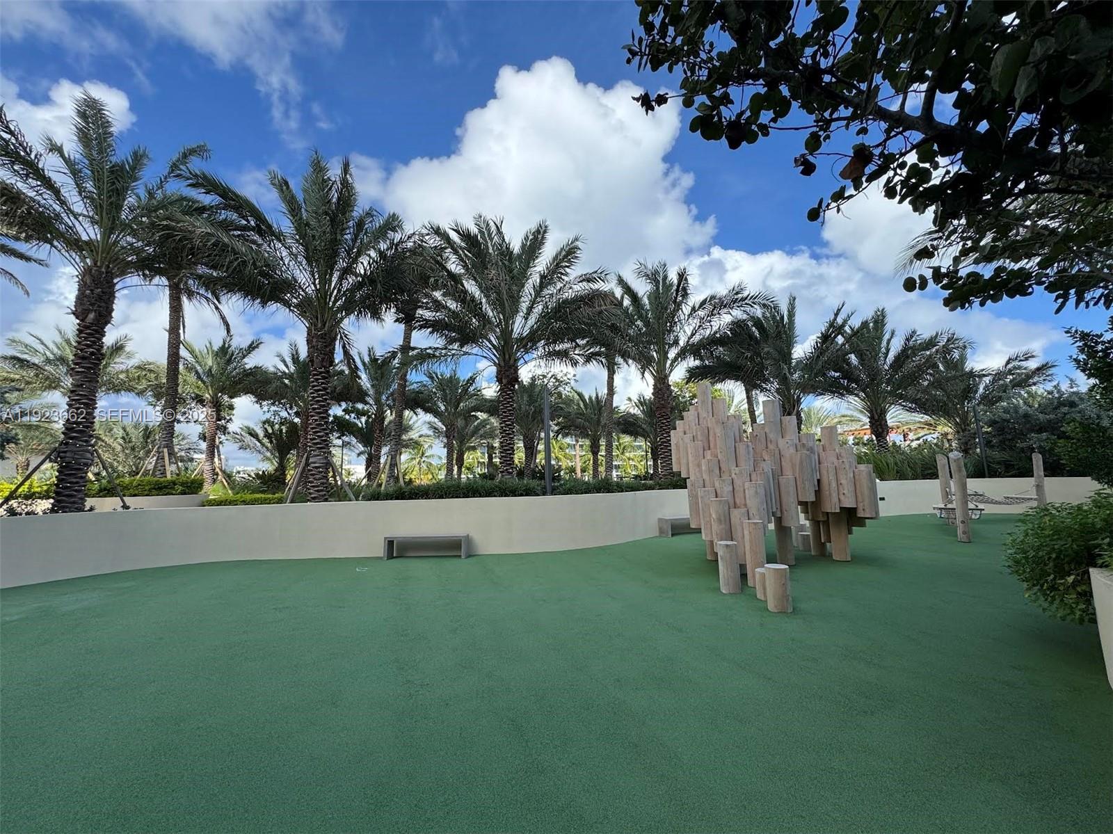 400 S Pointe Dr #1610, Miami Beach FL 33139