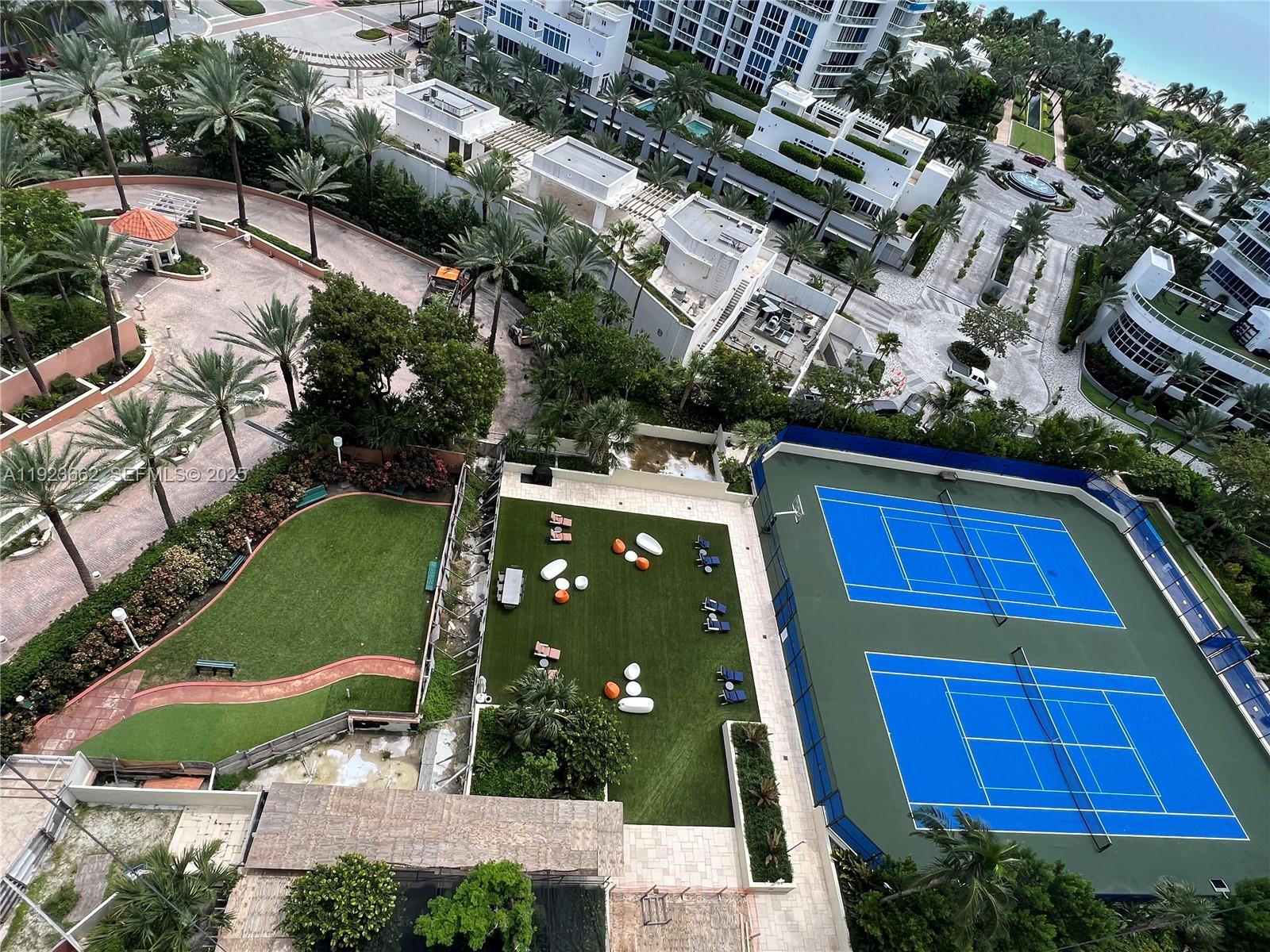 400 S Pointe Dr #1610, Miami Beach FL 33139