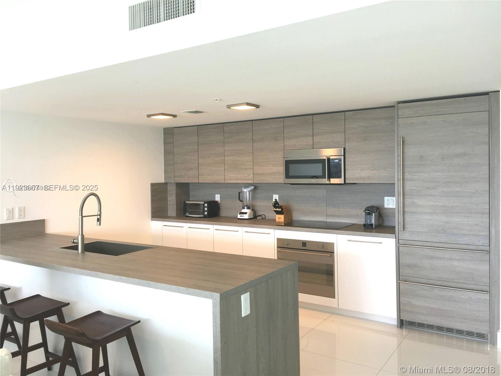400 Sunny Isles Blvd #1019, Sunny Isles Beach FL 33160