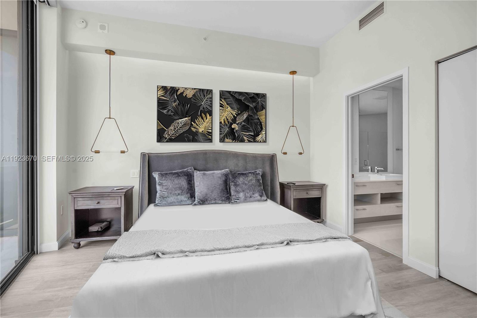 55 SW 9th St #4403, Miami FL 33130
