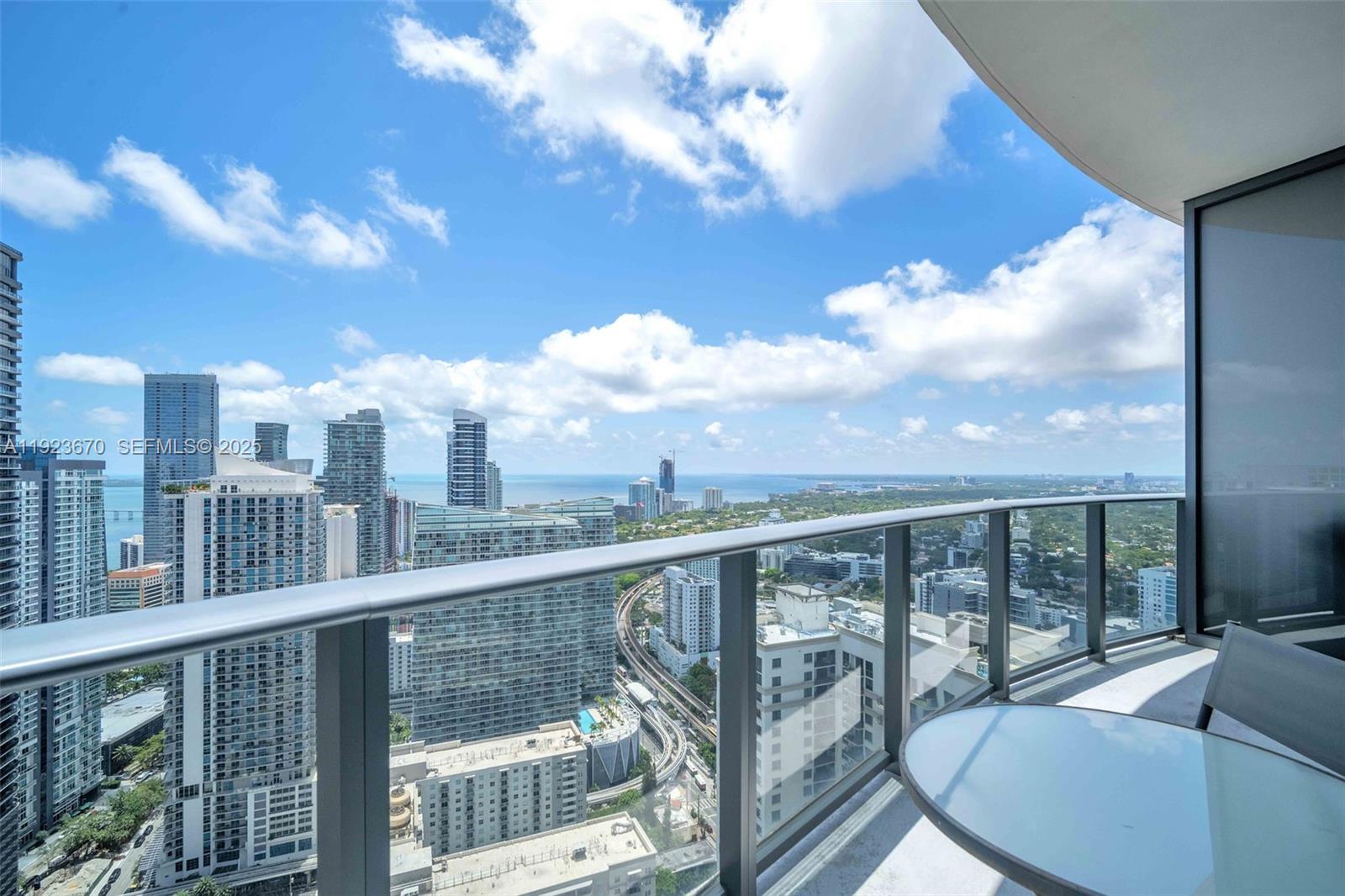 55 SW 9th St #4403, Miami FL 33130