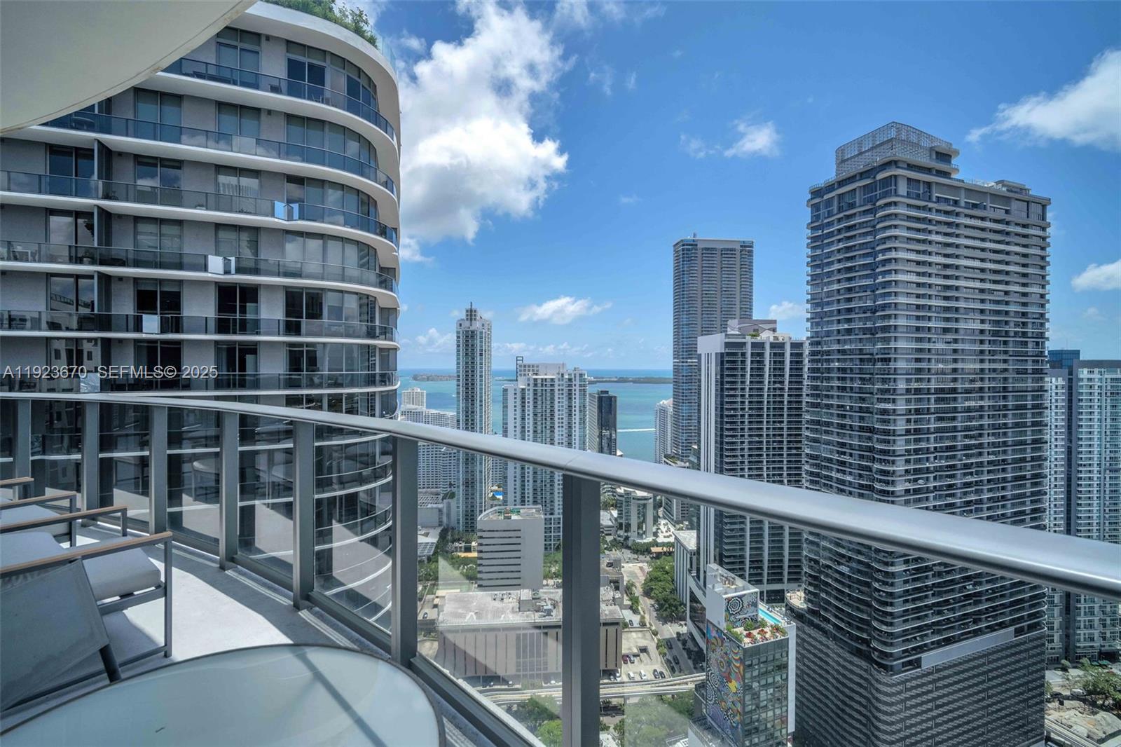 55 SW 9th St #4403, Miami FL 33130