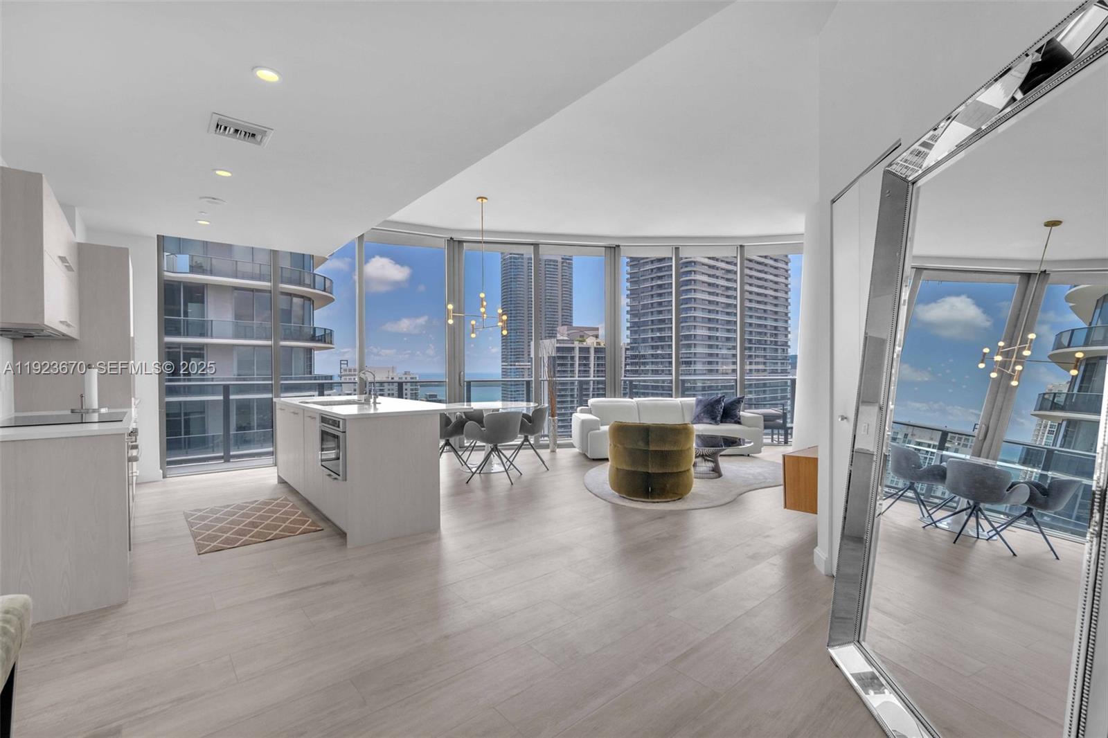 55 SW 9th St #4403, Miami FL 33130