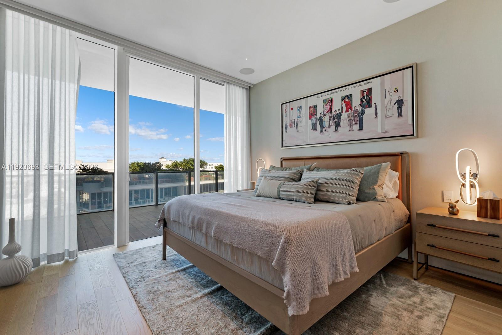 800 S Pointe Dr #801, Miami Beach FL 33139