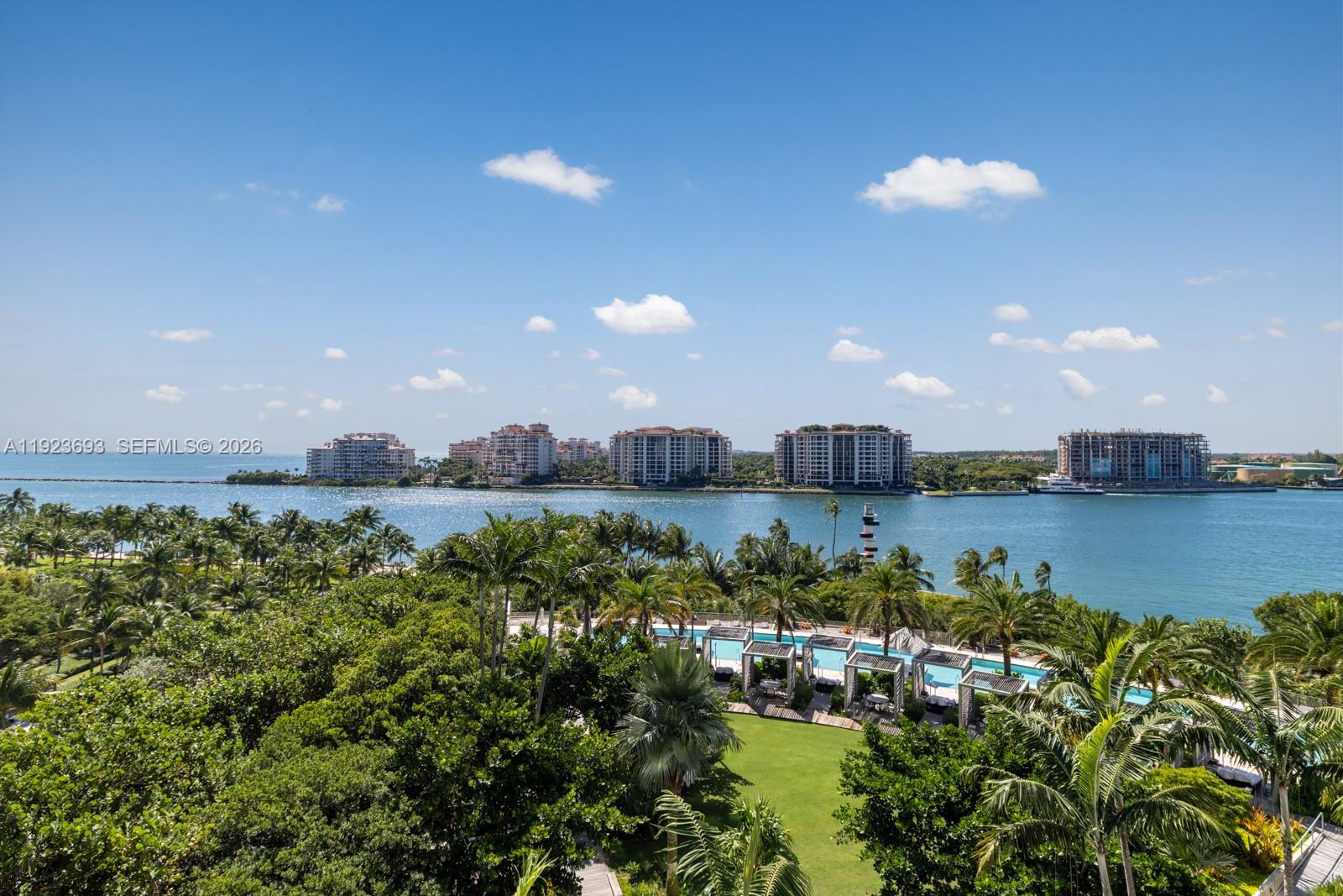 800 S Pointe Dr #801, Miami Beach FL 33139