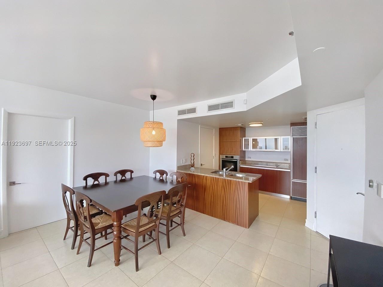 17201 Collins Ave #1009, Sunny Isles Beach FL 33160
